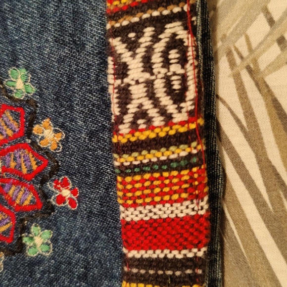 Vintage Women's S Collection Aztec Inspired Embroidered Denim Jacket Medium #700 - Picture 5 of 9